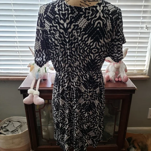 A.n.a swimsuit cover up Large - Picture 2 of 3